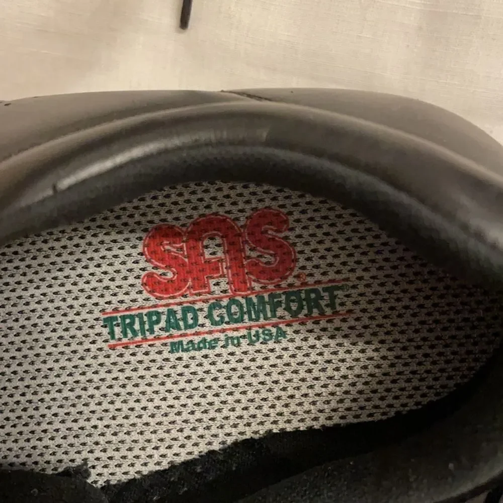 SAS TRIPAD COMFORT SNEAKERS.  NEW